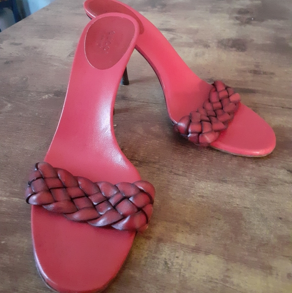 GUCCI Red leather slide sandal kitty heels - Picture 9 of 11
